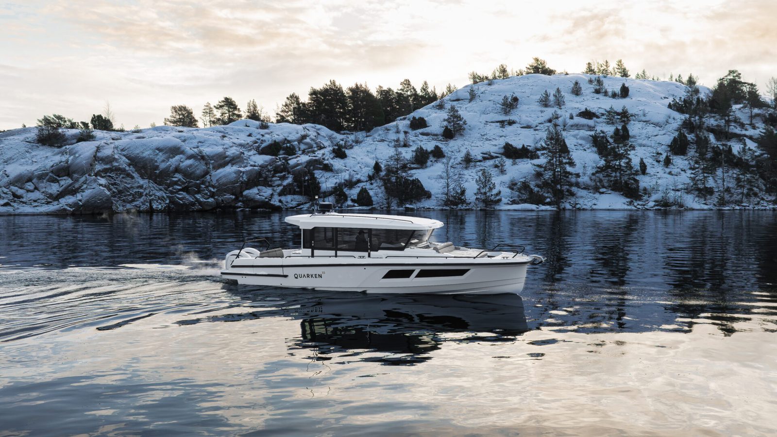 Quarken 35 Cabin: что проверить в версии, планировке и спецификации Quarken 35 Cabin