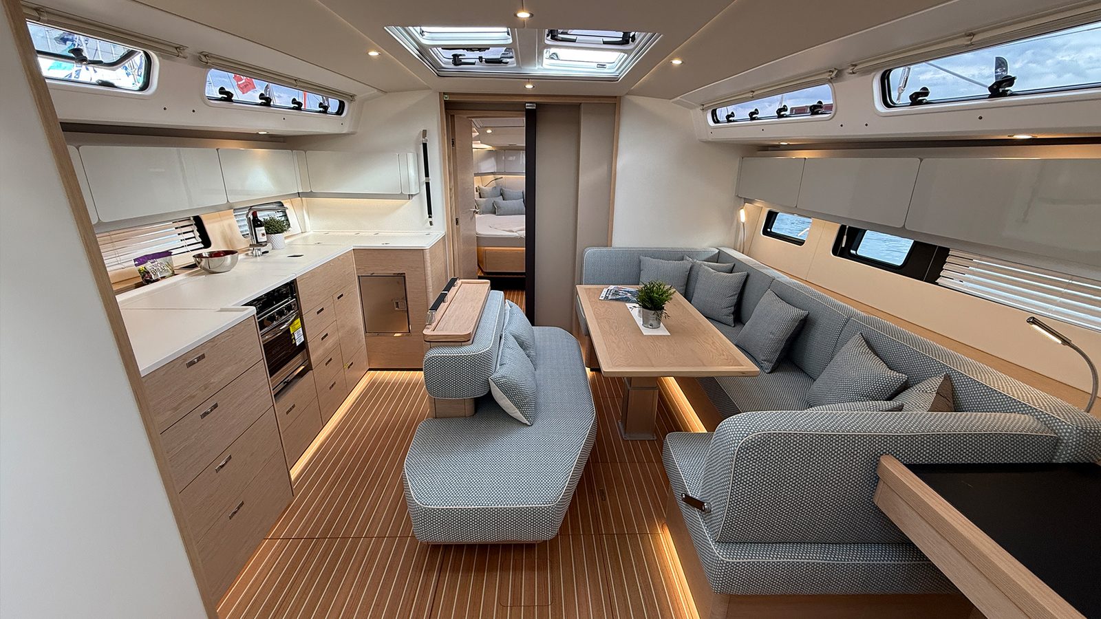 Hanse 461