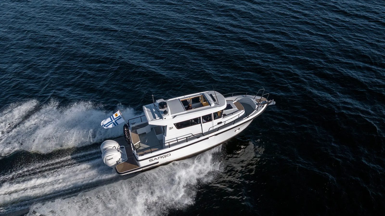 SARGO 28 и 31 Outboard: выбирать по своему причалу и своей семье SARGO 28 и 31 Outboard