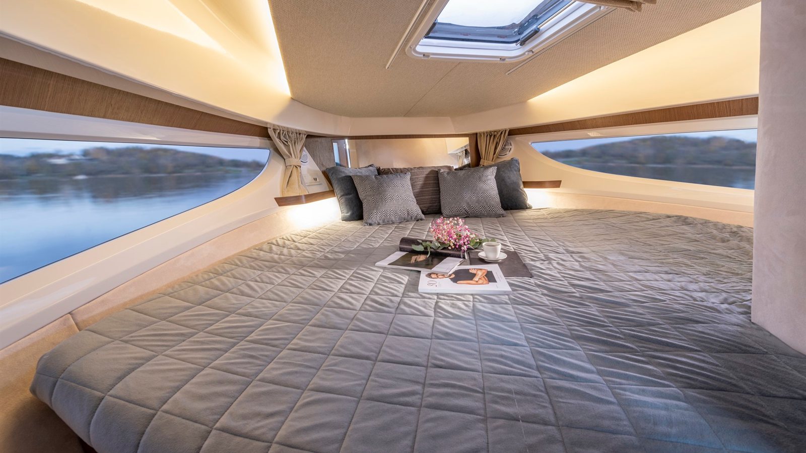 Marex 330 Scandinavia: закрытый салон, две длины и выбор силовой установки Marex 330 Scandinavia