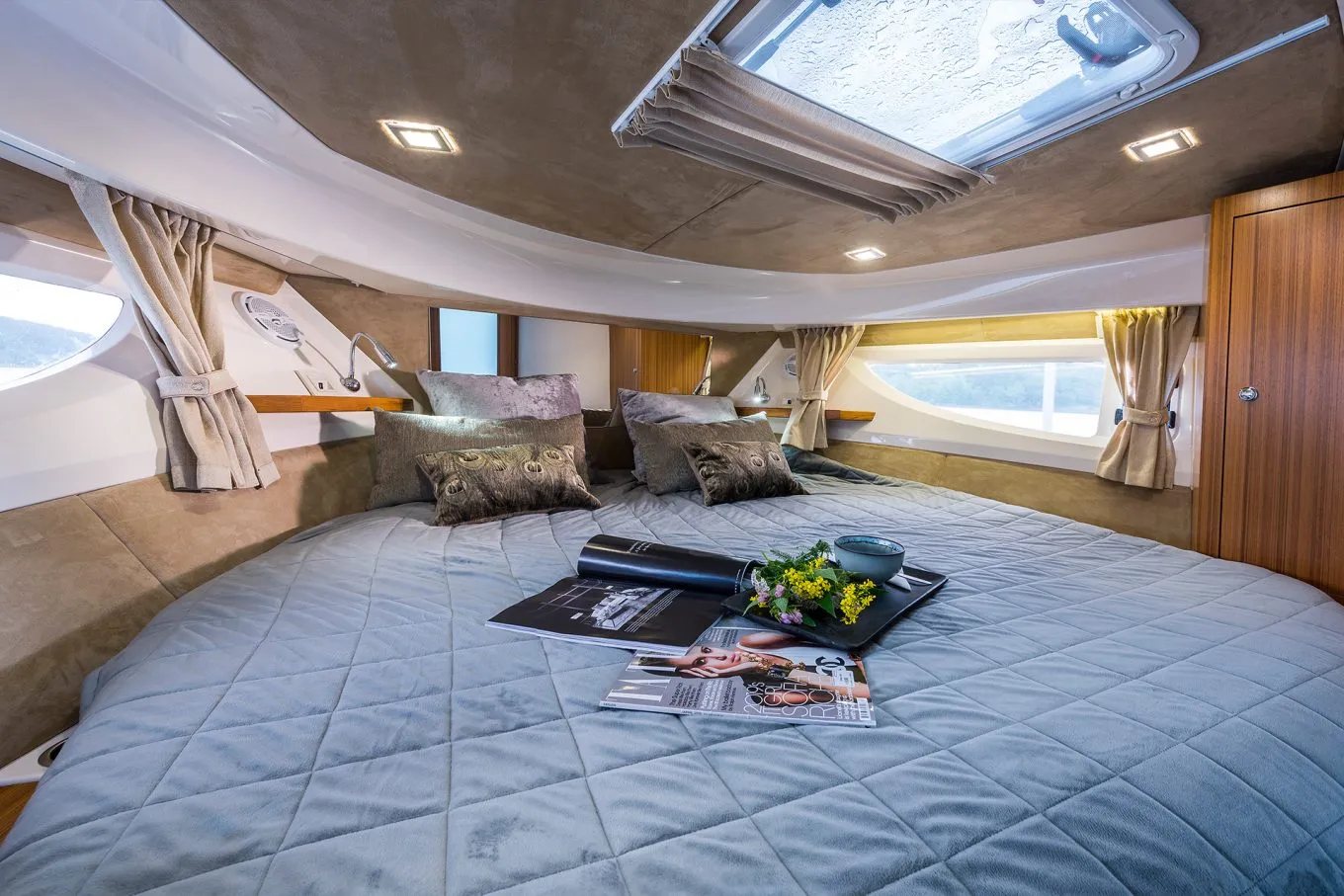 Marex 360 Cabriolet Cruiser: большой кокпит и реальные условия жизни на борту Marex 360 Cabriolet Cruiser