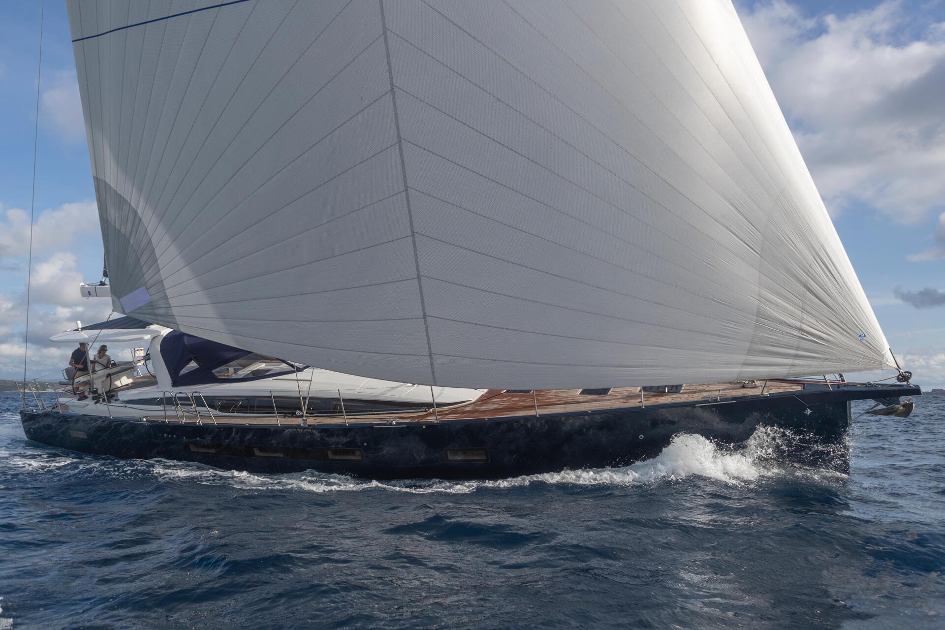 Jeanneau Yachts 65: как выбрать планировку большой семейной яхты Jeanneau Yachts 65 под парусами