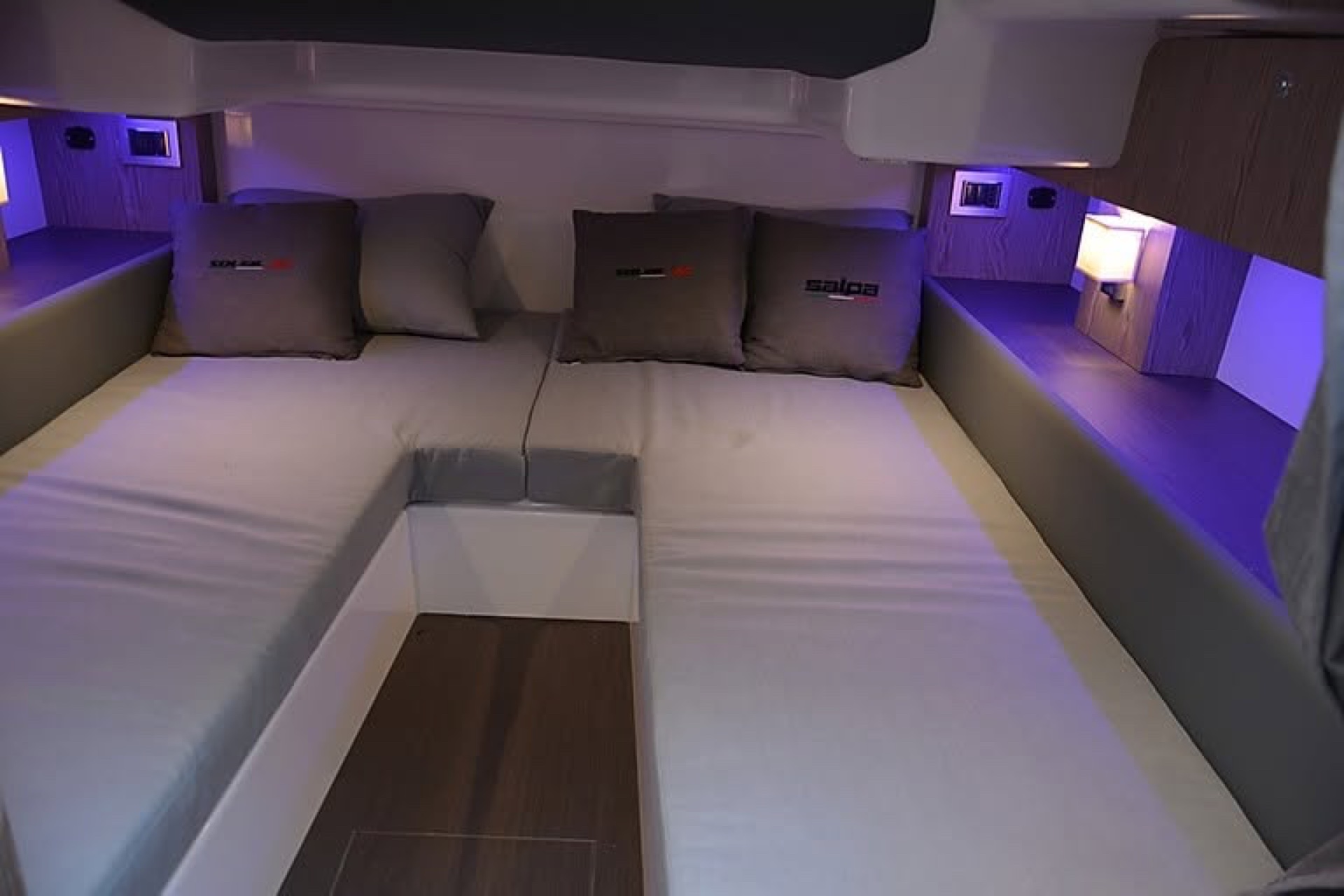 SALPA Soleil 42: интерьер