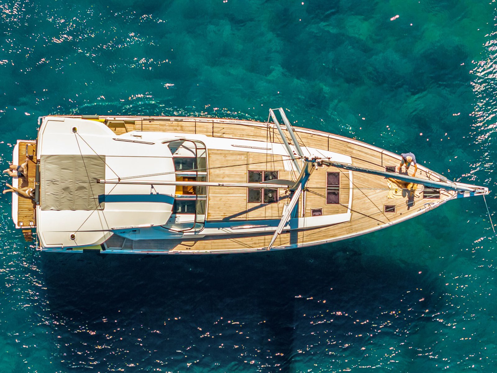 Hanse 590: где заканчивается удобная автоматика и начинается большая яхта Hanse 590