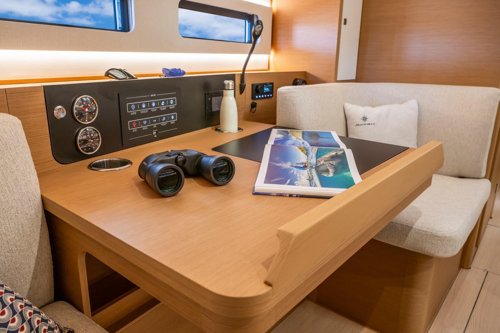 Jeanneau Sun Odyssey 415: один корпус, четыре парусных сценария Jeanneau Sun Odyssey 415