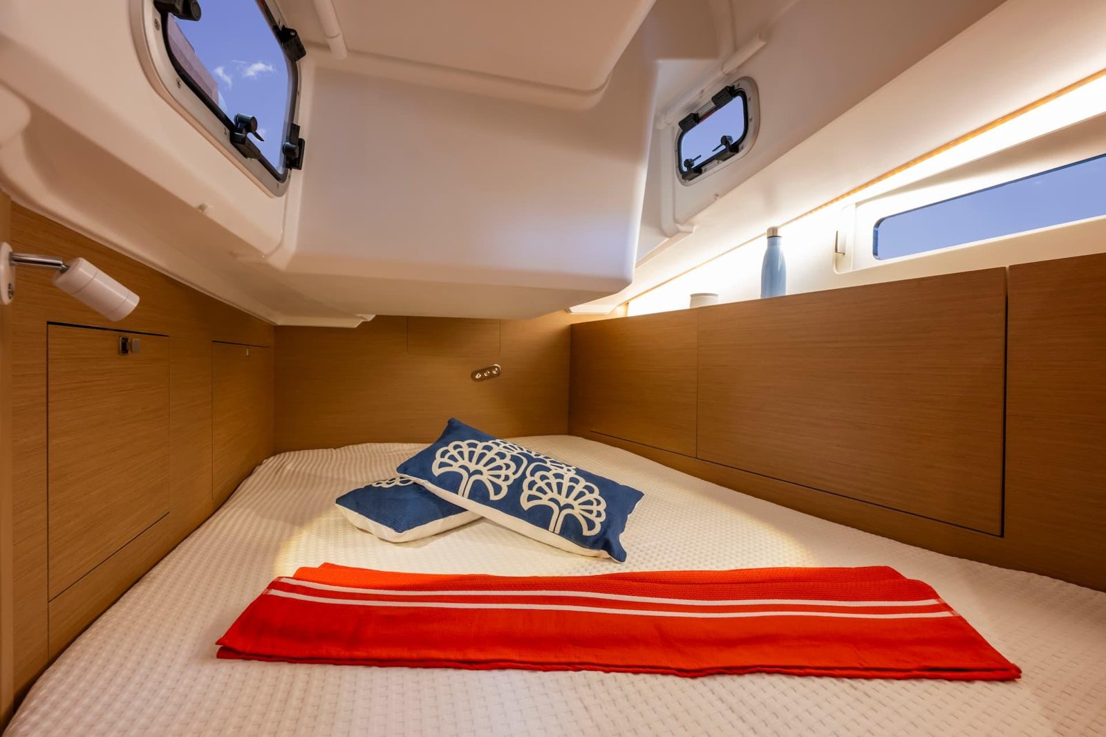 Jeanneau Sun Odyssey 415: один корпус, четыре парусных сценария Jeanneau Sun Odyssey 415