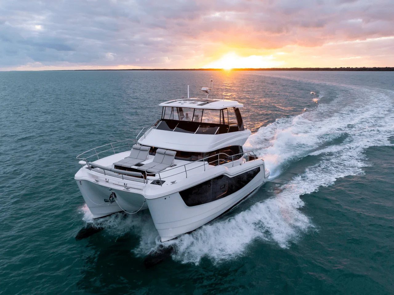 Aquila 50 Yacht