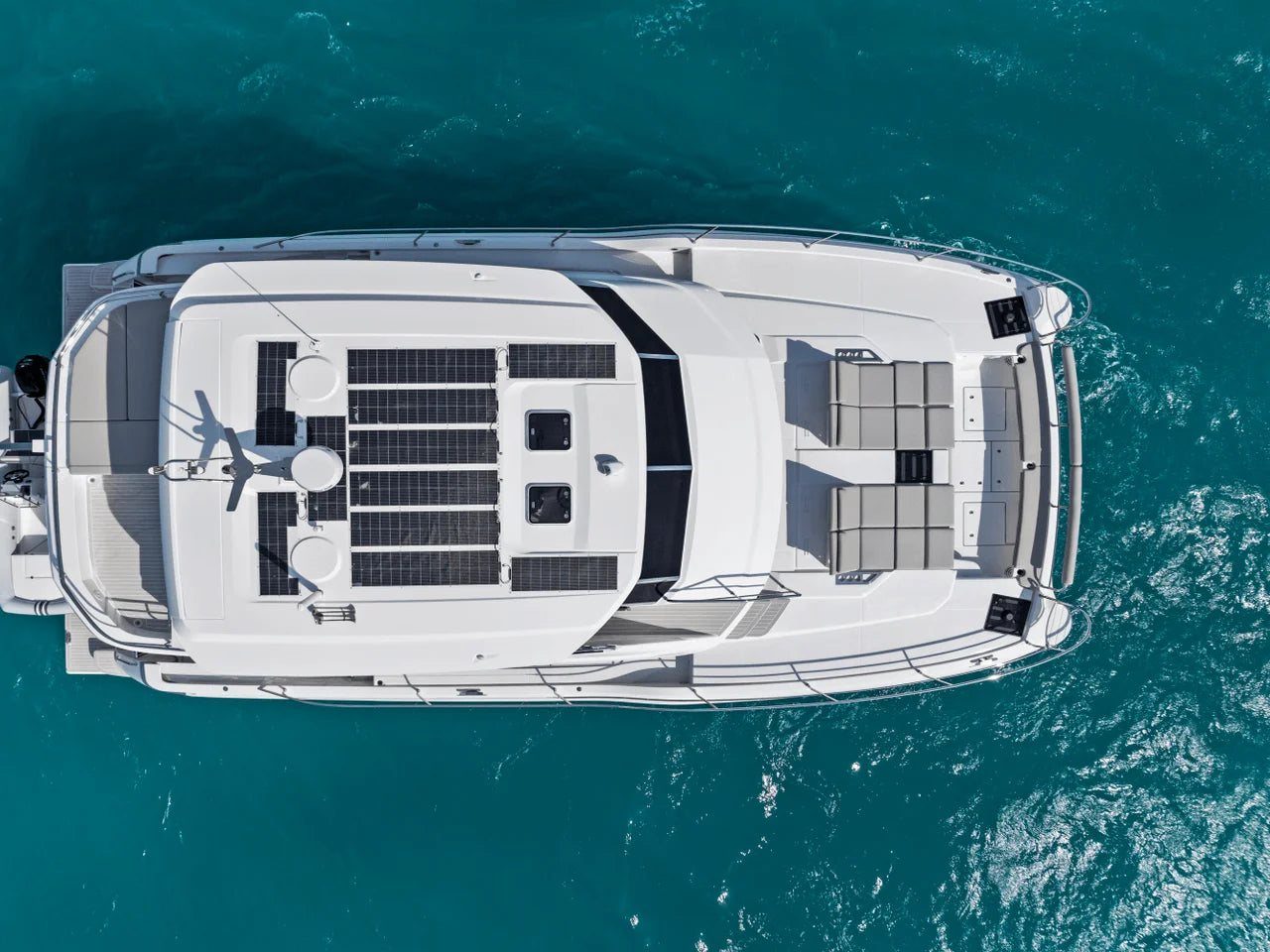 Aquila 50 Yacht