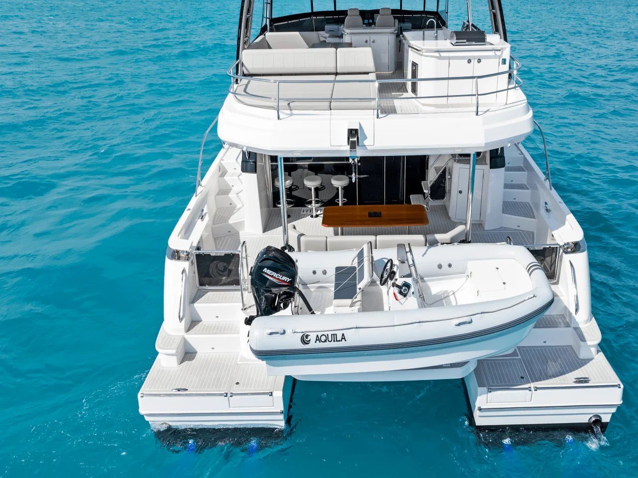 Aquila 50 Yacht