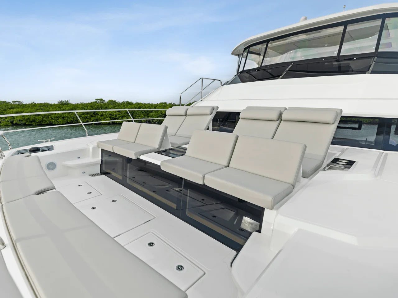 Aquila 50 Yacht