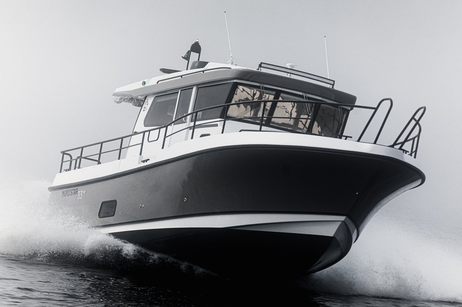 Nord Star 33+ Outboard: зачем закрытому круизеру два подвесных V10 Nord Star 33+ Outboard