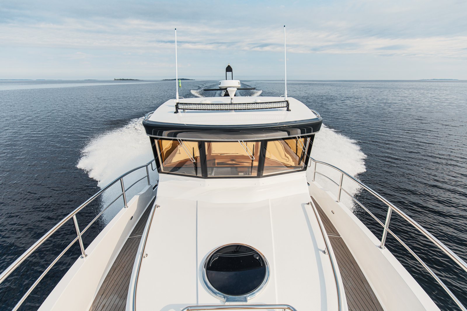 Nord Star 33+ Outboard: зачем закрытому круизеру два подвесных V10 Nord Star 33+ Outboard