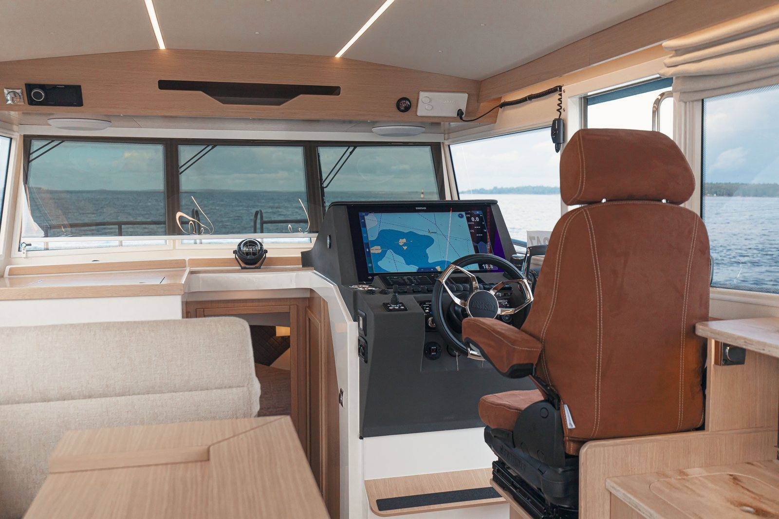 Nord Star 33+ Outboard: зачем закрытому круизеру два подвесных V10 Nord Star 33+ Outboard