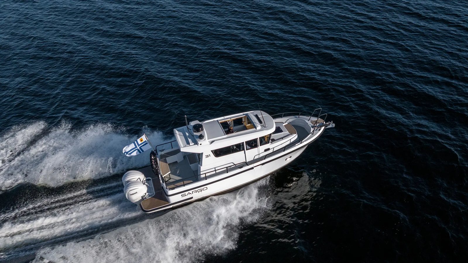 SARGO 28 и 31 Outboard: выбирать по своему причалу и своей семье SARGO 28 и 31 Outboard