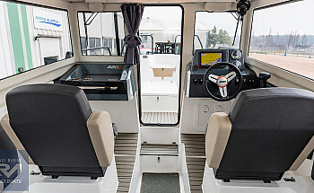 09-interior-from-aft