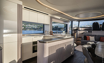04-gallery-interno-galley-01-yacht-navetta66