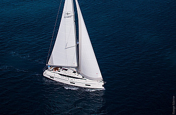Bavaria C-LINE: Bavaria C42: вид сверху