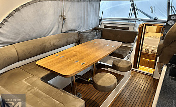 08-saloon-dinette