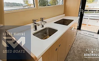 13-galley-sink