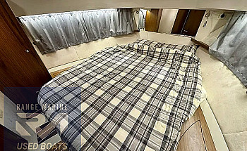 15-master-berth