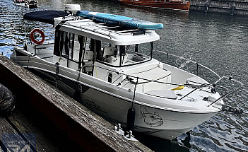 01-main-exterior-water