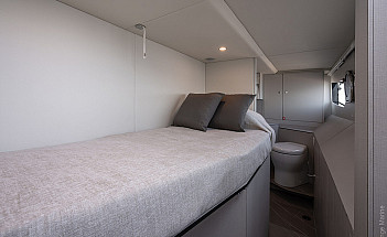 04-gallery-interno-crew-cabin-01-yacht-navetta50