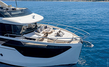 03-gallery-esterni-yacht-navetta58-02-1000x667