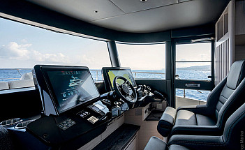 07-gallery-interni-yacht-navetta66-01-1000x667