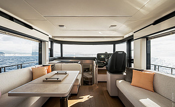04-gallery-interno-salon-02-yacht-navetta50