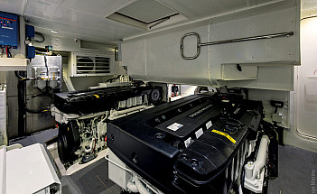 07-gallery-interni-yacht-navetta66-03-1000x667