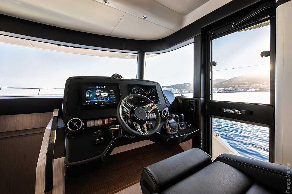 Absolute Navetta 50 — Салон