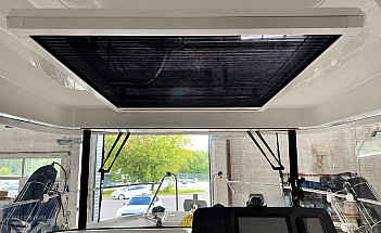09-roof-hatch