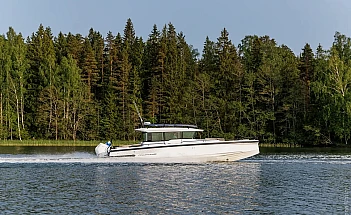 axopar-37-xc-cross-cabin-g03-exterior-profile