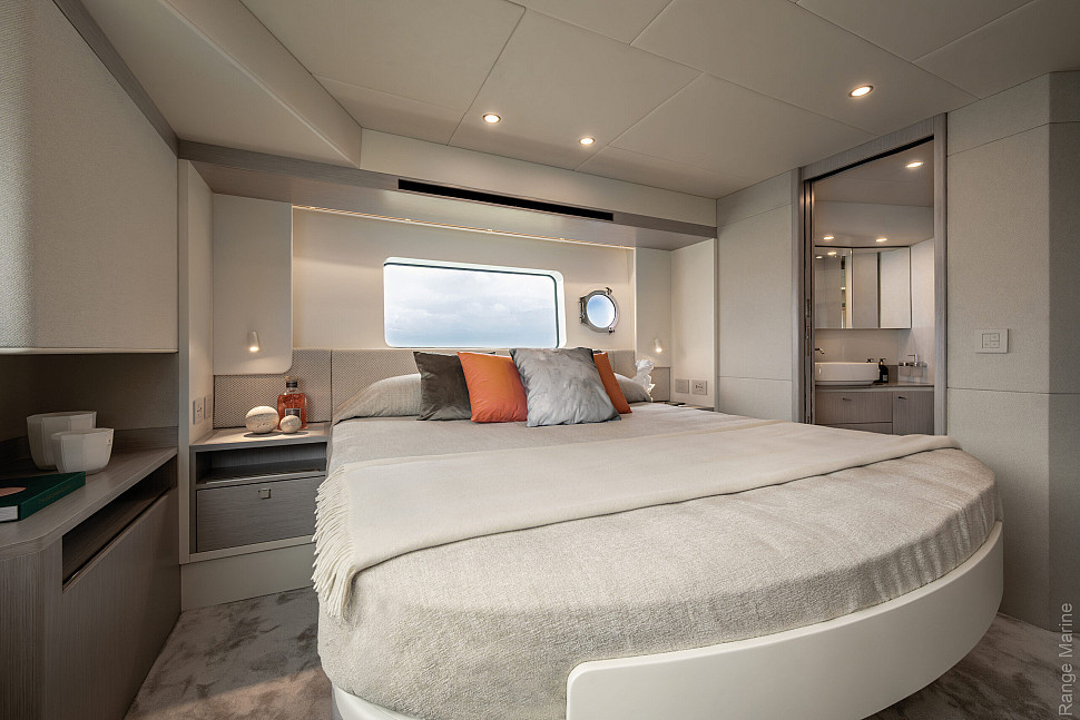 Absolute Navetta 50 — Каюта владельца