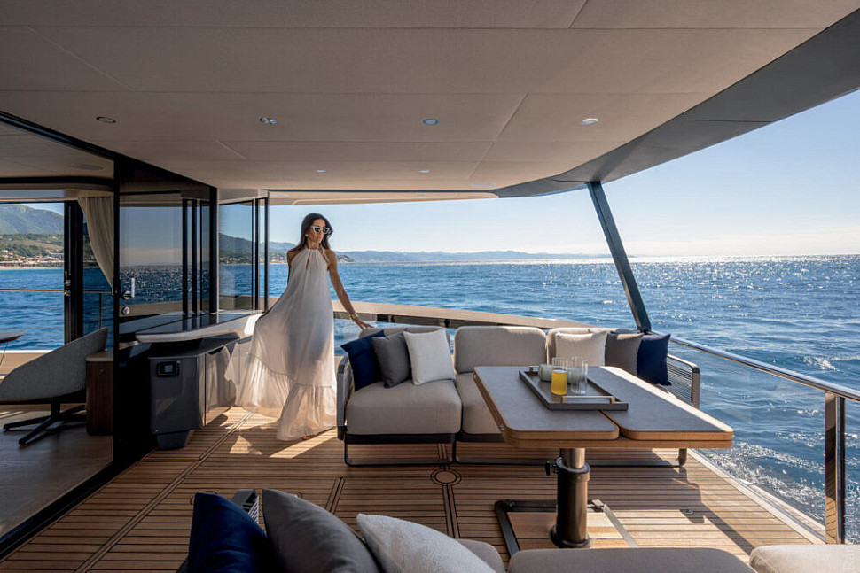 Absolute Navetta 58 — Экстерьер