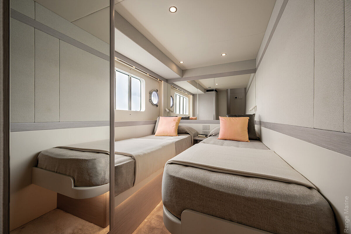 04-gallery-interno-twin-cabin-01-yacht-navetta50