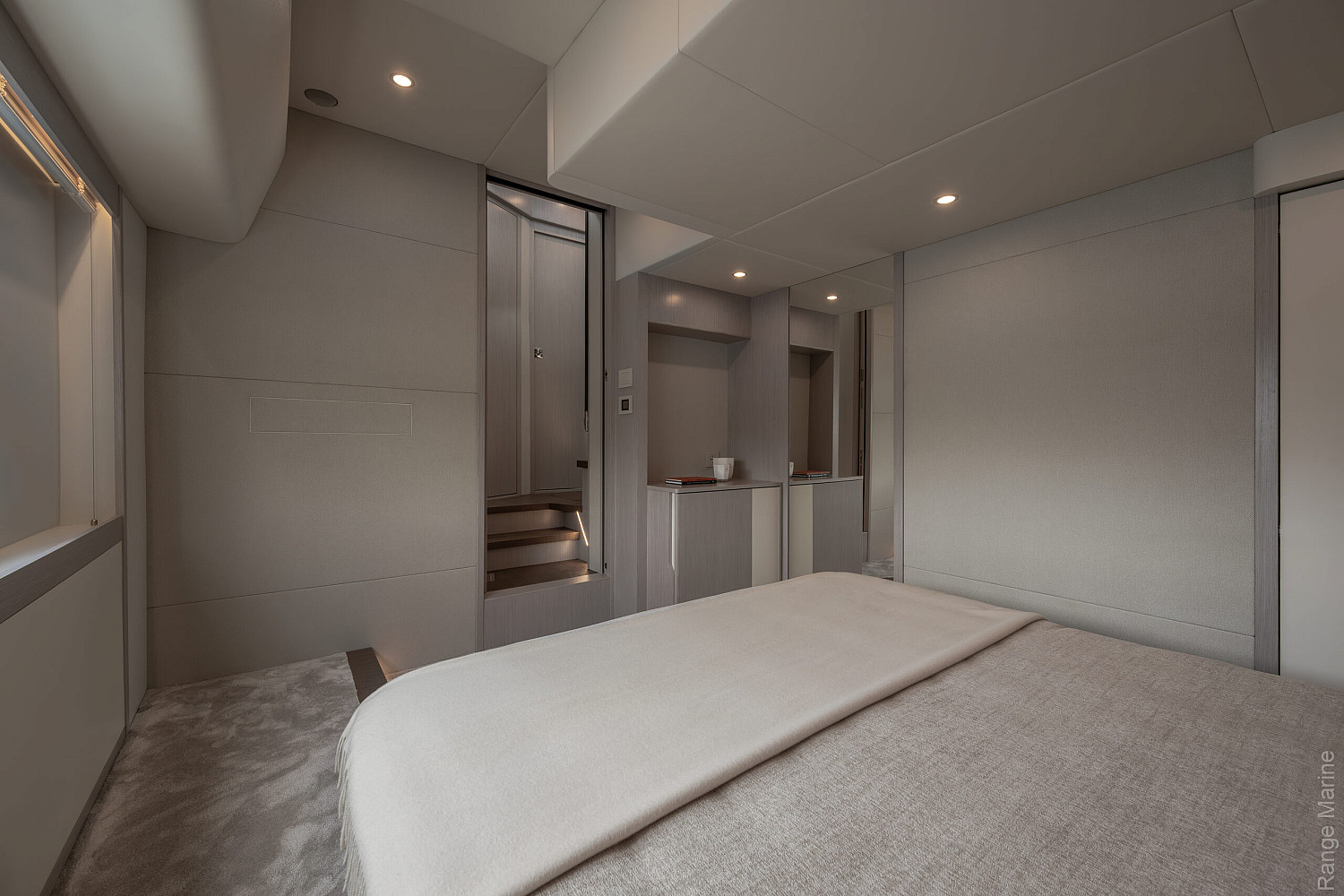 04-gallery-interno-VIP-cabin-02-yacht-navetta50