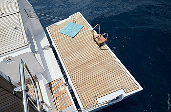 Bavaria C-LINE: Bavaria C50: купальная платформа