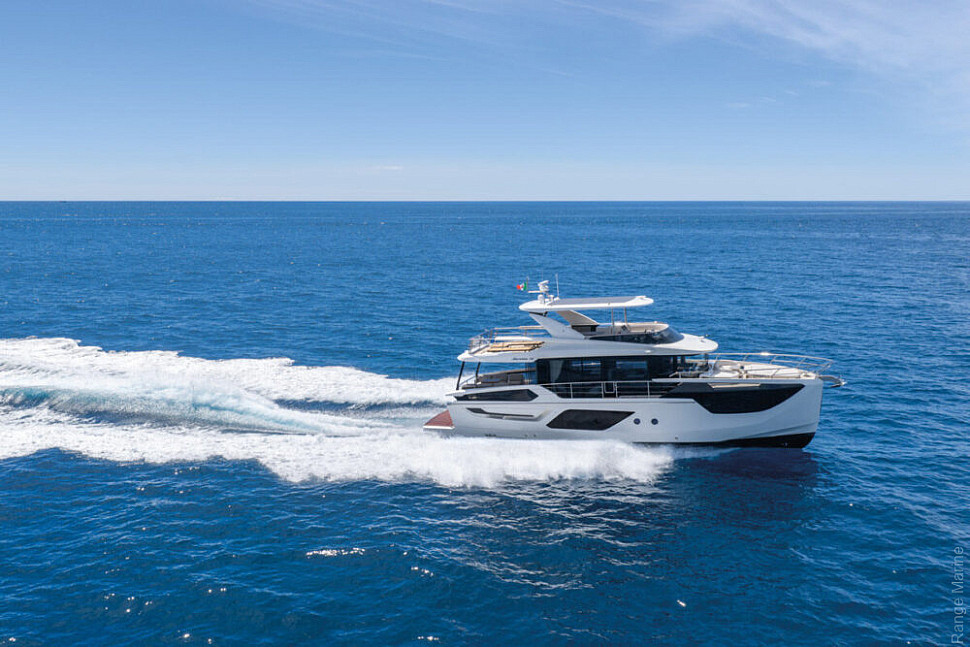 Absolute Navetta 58 — Экстерьер