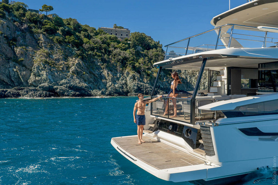 Absolute Navetta 58 — Экстерьер