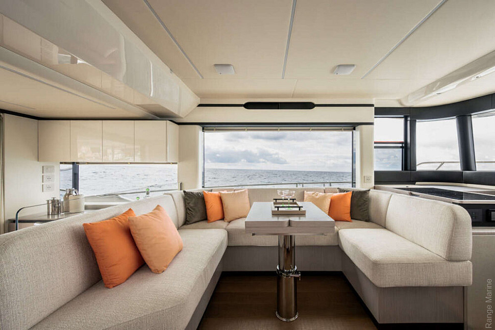 Absolute Navetta 50 — Детали интерьера