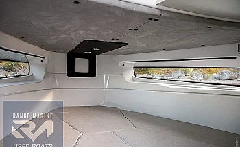 09-forward-berth