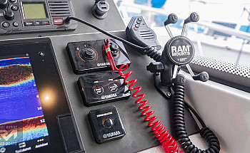 15-vhf-and-controls