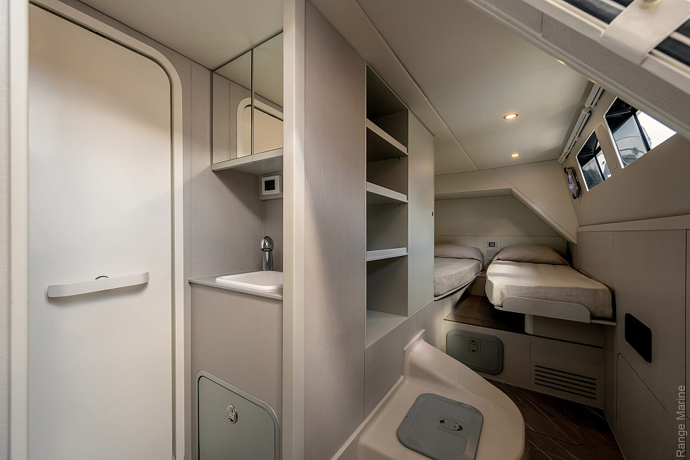 Absolute Navetta 58 — Каюта экипажа