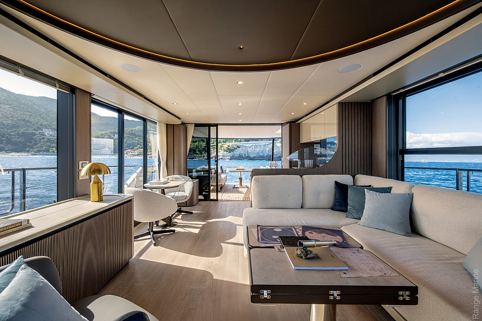 Absolute Navetta 58 — Салон