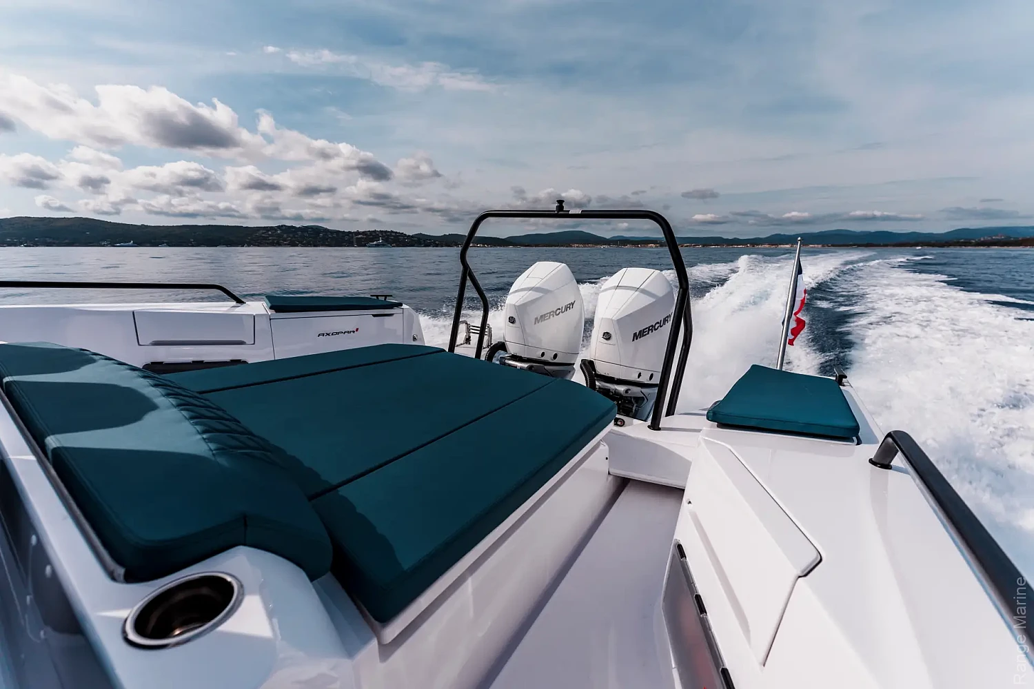 axopar-37-spyder-g07-aft-seating