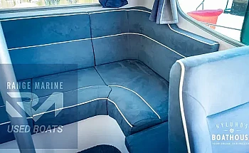 08-saloon-seating