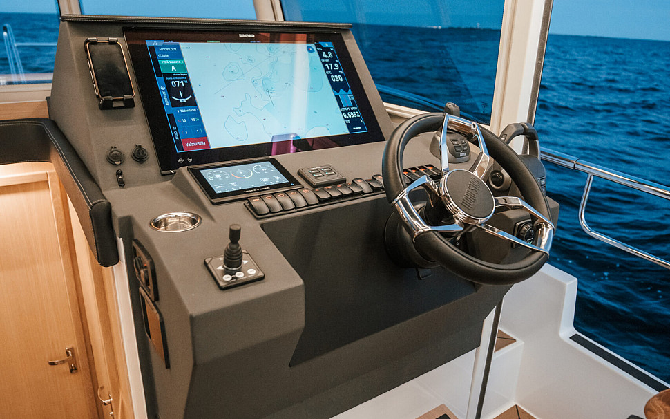 Опции Nord Star 36+: из чего складывается готовая конфигурация «Дальний Восток» и что можно отложить Пост управления Nord Star 36 с навигационным дисплеем