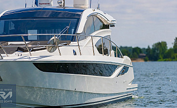 03-exterior-front