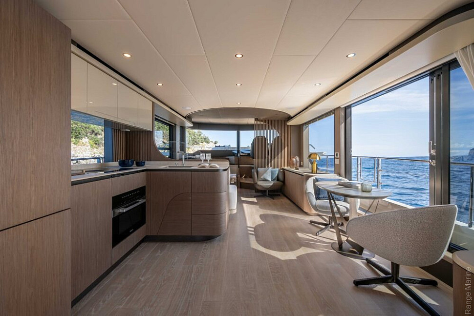 Absolute Navetta 58 — Детали интерьера